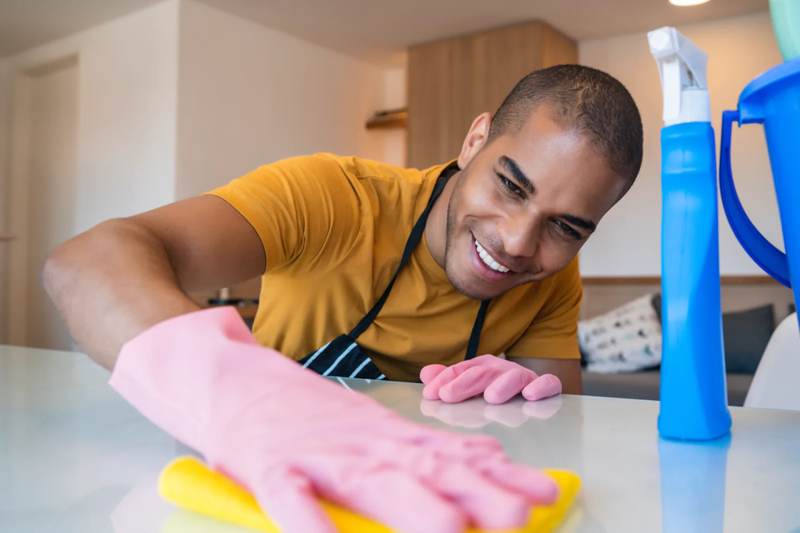 Bond cleaning specialist carrying out an end of lease clean in a Perth rental